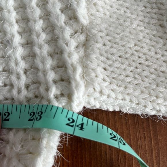 Off the shoulder fuzzy sweater - Picture 8 of 9